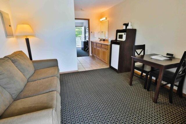 לודינגטון Nader'S Motel & Suites מראה חיצוני תמונה