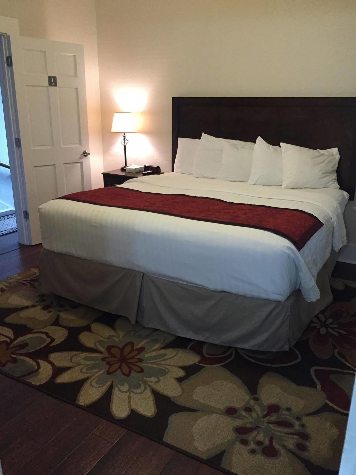 לודינגטון Nader'S Motel & Suites מראה חיצוני תמונה